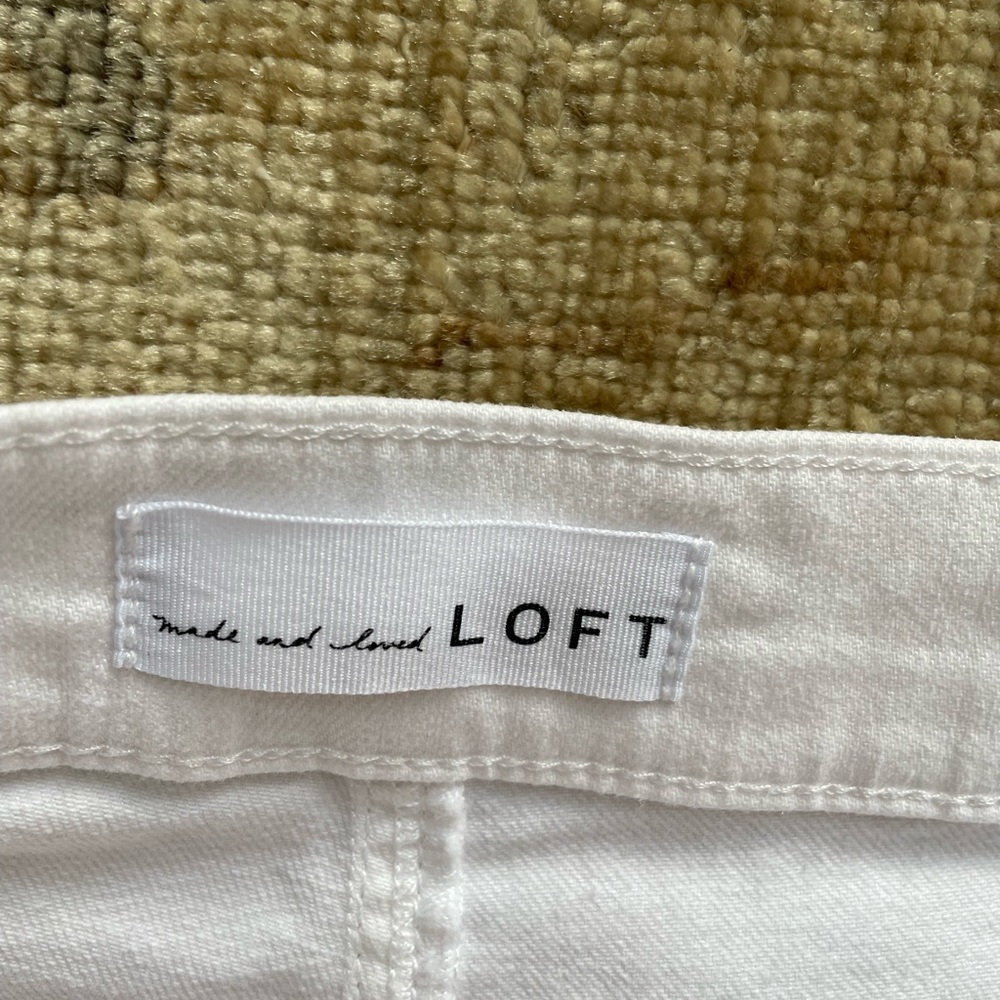 LOFT  White Jeans with Front Buttons - Picture 4 of 13